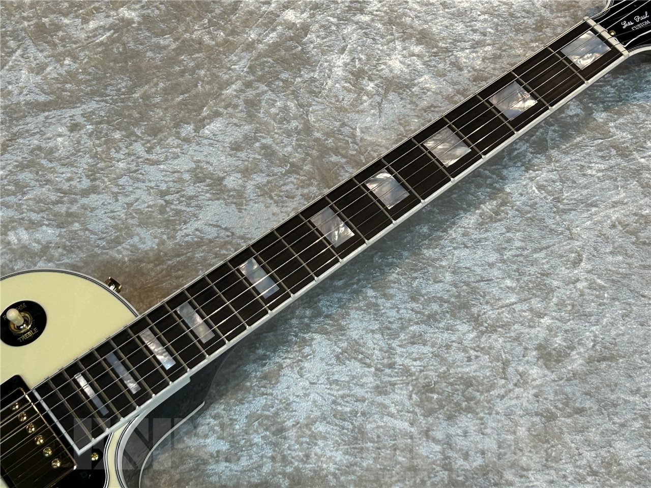 【即納可能】Gibson(ギブソン) Les Paul Custom 70s (Buttercream Top) 広島店