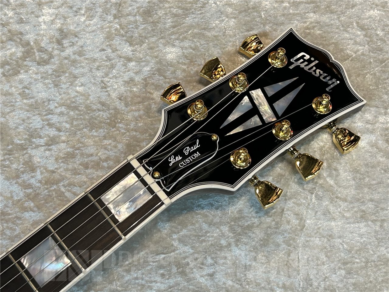 【即納可能】Gibson(ギブソン) Les Paul Custom 70s (Buttercream Top) 広島店