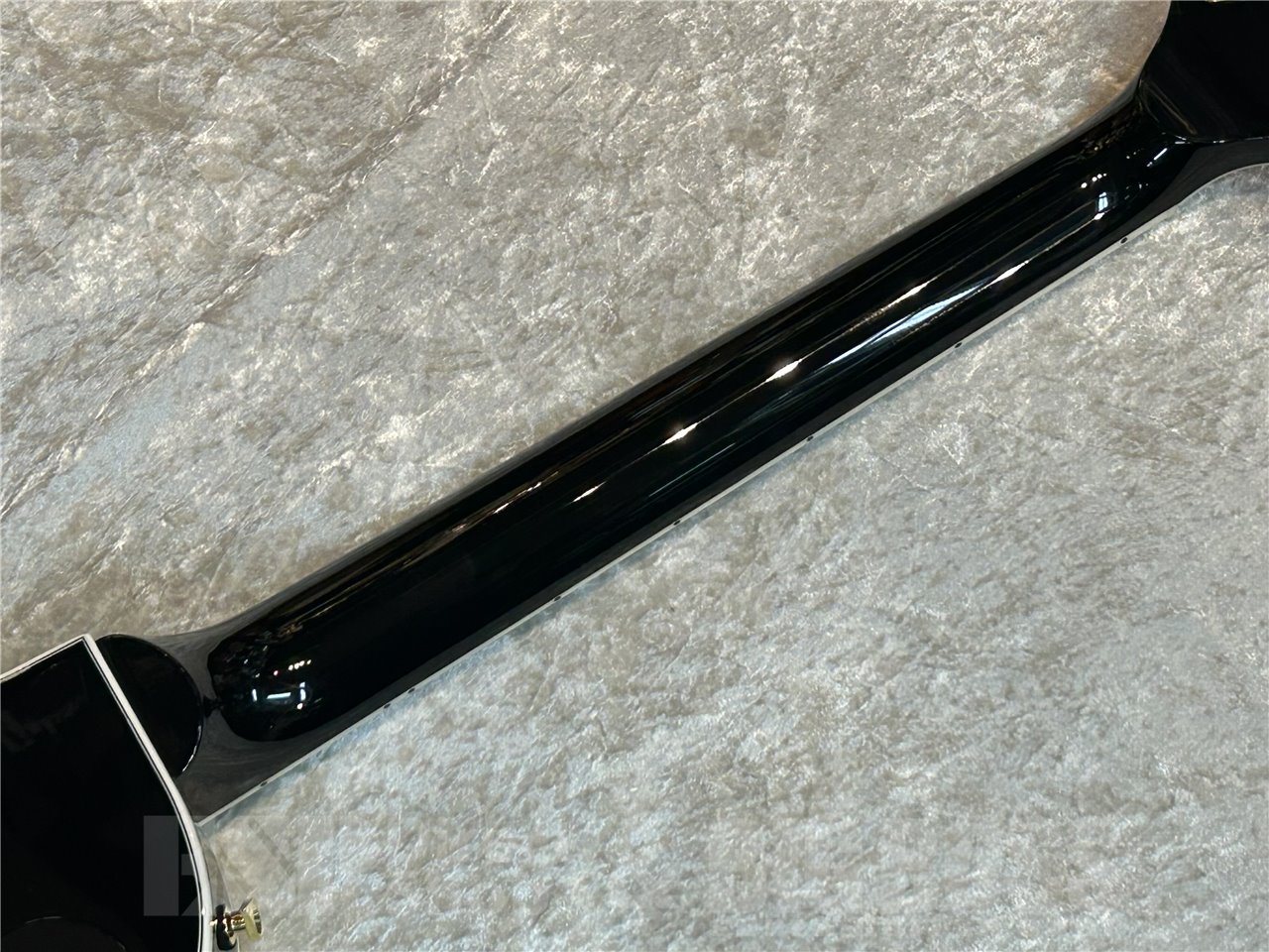 【即納可能】Gibson(ギブソン) Les Paul Custom 70s (Buttercream Top) 広島店