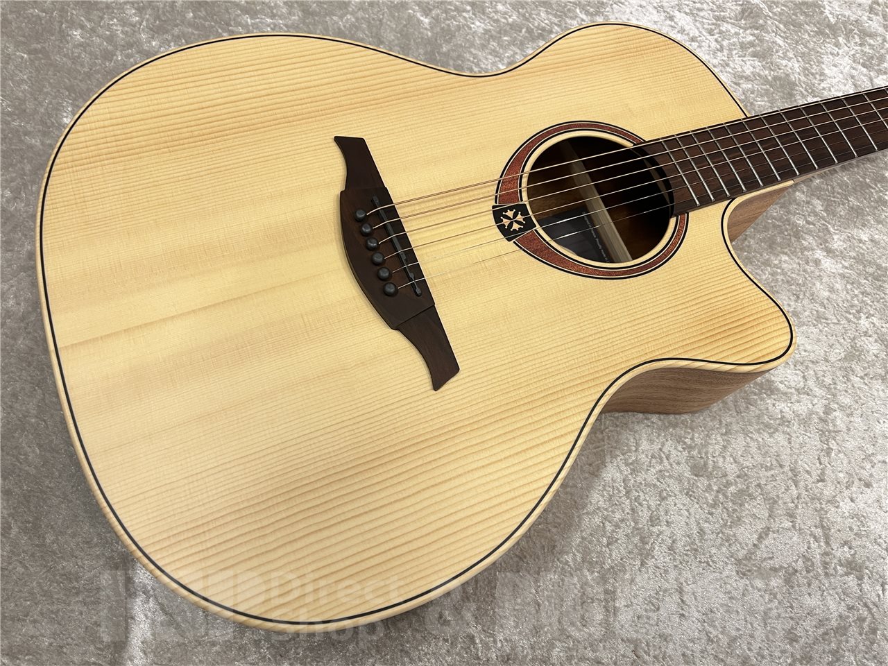 【即納可能】LAG Guitars（ラグギターズ）T70ACE（Natural）　名古屋店