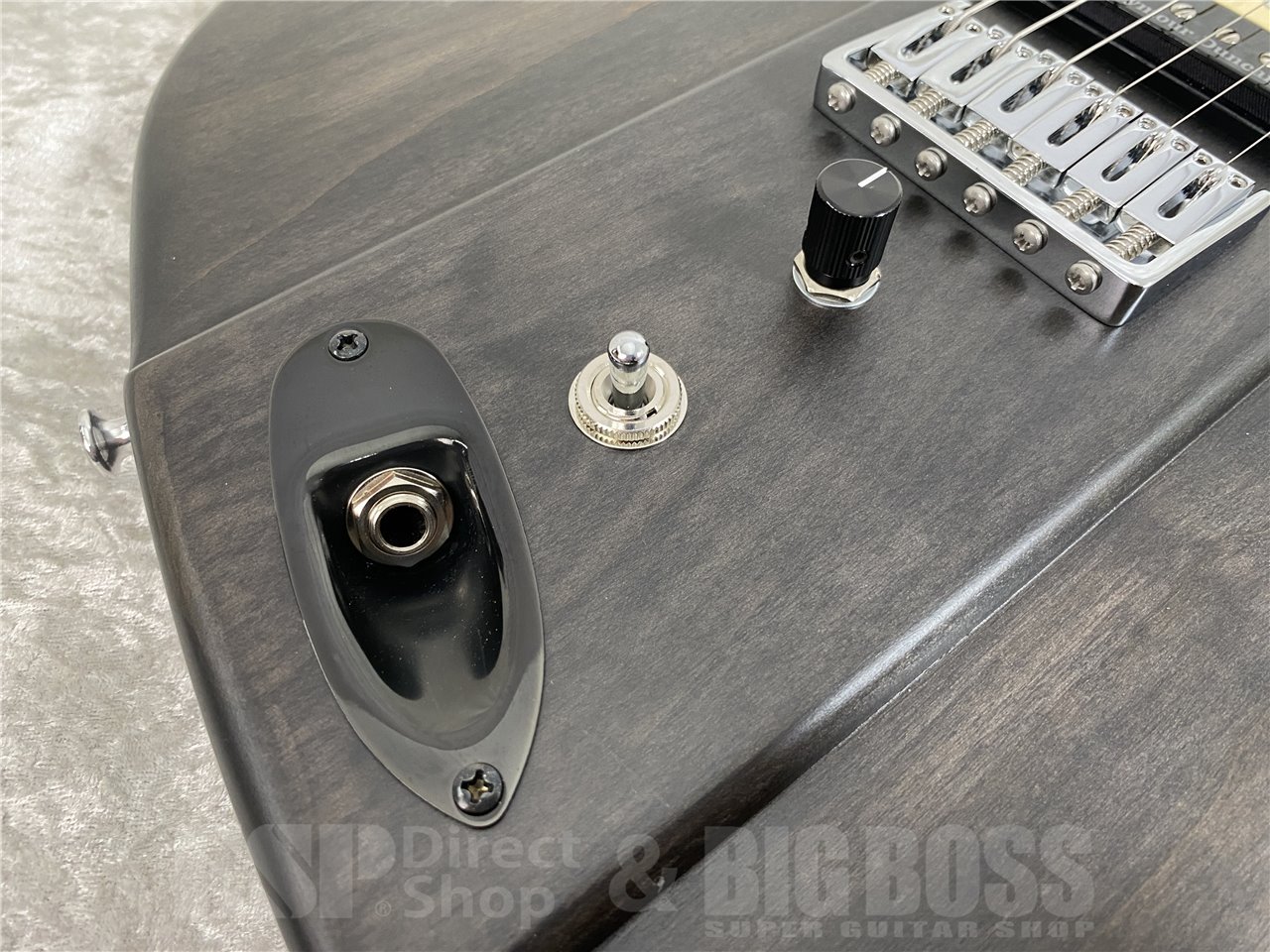 【即納可能】EDWARDS(エドワーズ)Platinum Edition KARMASTER (9mm Parabellum Bullet/滝 善充 Model) お茶の水駅前店(東京)