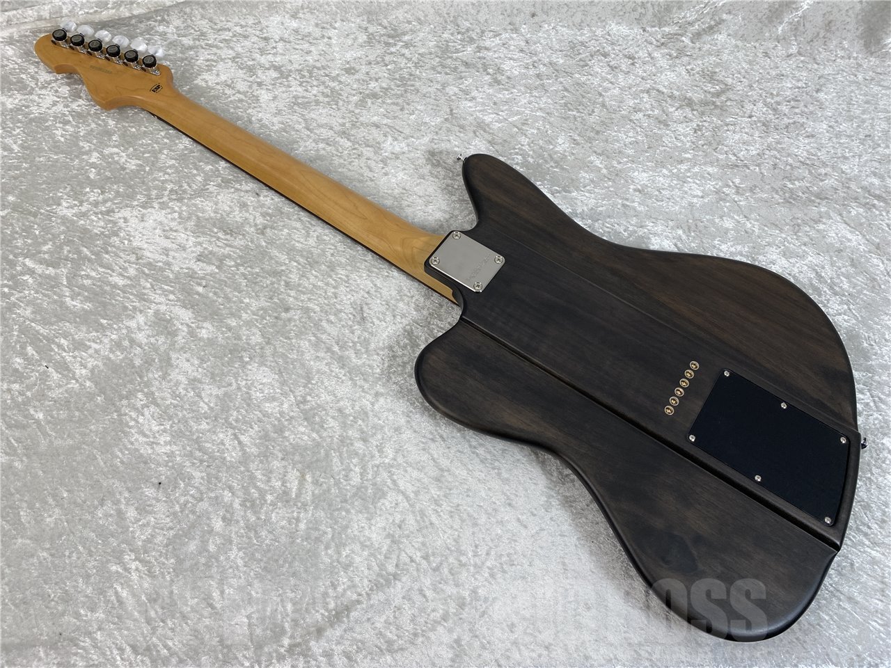 【即納可能】EDWARDS(エドワーズ)Platinum Edition KARMASTER (9mm Parabellum Bullet/滝 善充 Model) お茶の水駅前店(東京)