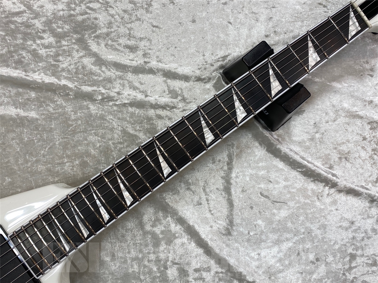 【即納可能】E-II ARROW-NT/Snow White GWS