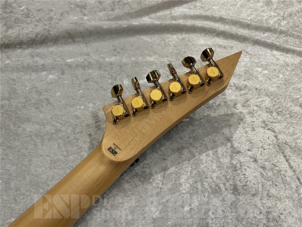 【即納可能/お客様委託品】 EDWARDS (エドワーズ) E-PV-143 / See Thru Red 仙台店