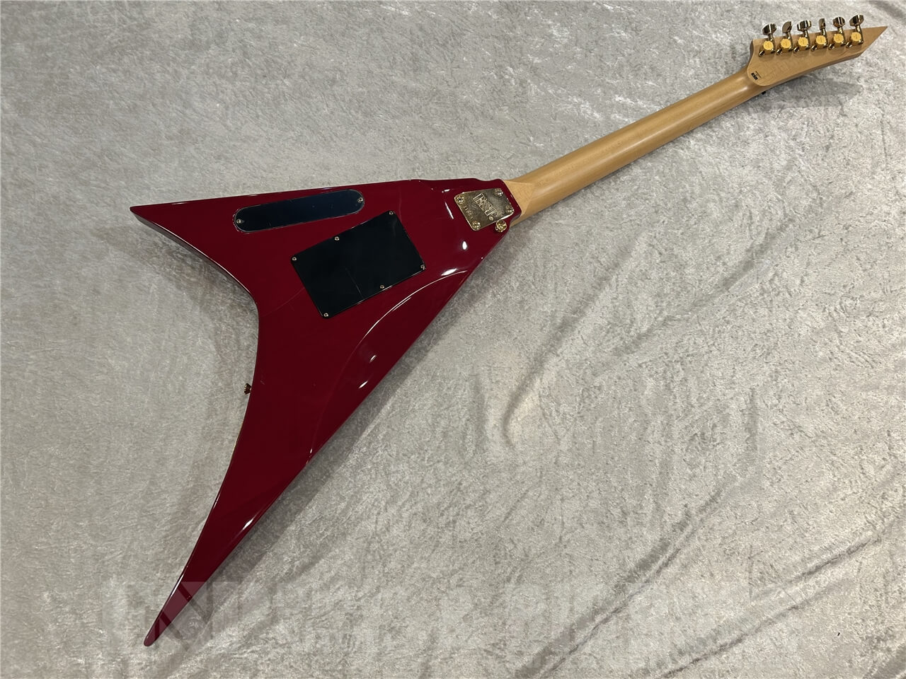 【即納可能/お客様委託品】 EDWARDS (エドワーズ) E-PV-143 / See Thru Red 仙台店