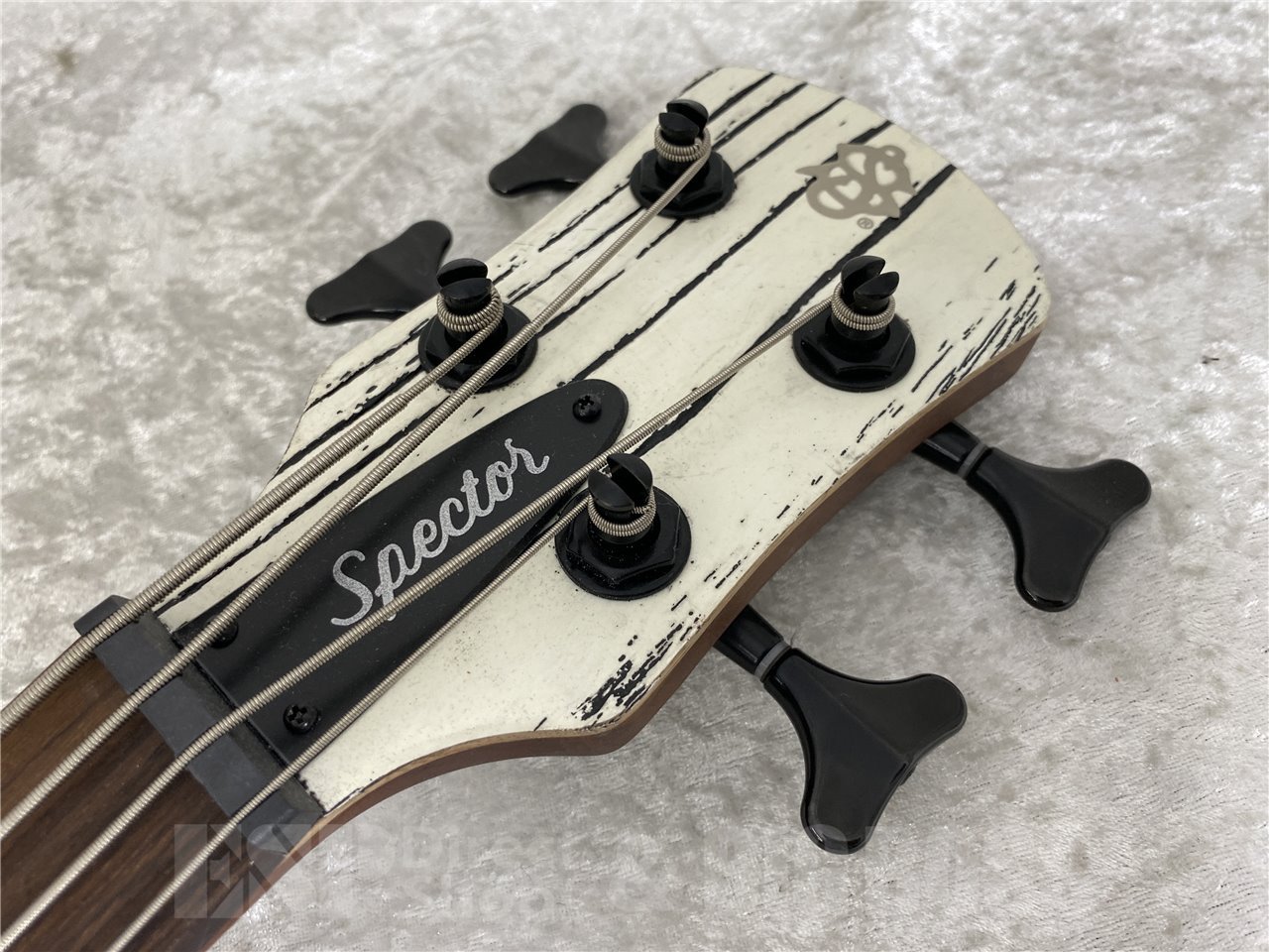 【即納可能/お正月価格】Spector(スペクター) PULSE 4 SATIN EX-LTD(White w/Black Filler) お茶の水駅前店(東京)【新春初売りお年玉セール対象商品】
