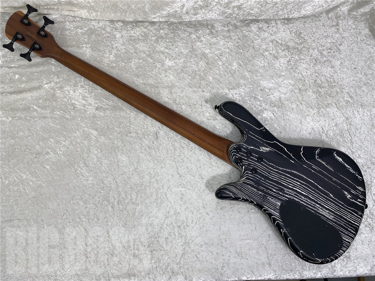 【即納可能/お正月価格】Spector(スペクター) NS PULSE 4 Satin EX-LTD #BKWH お茶の水駅前店(東京)【新春初売りお年玉セール対象商品】