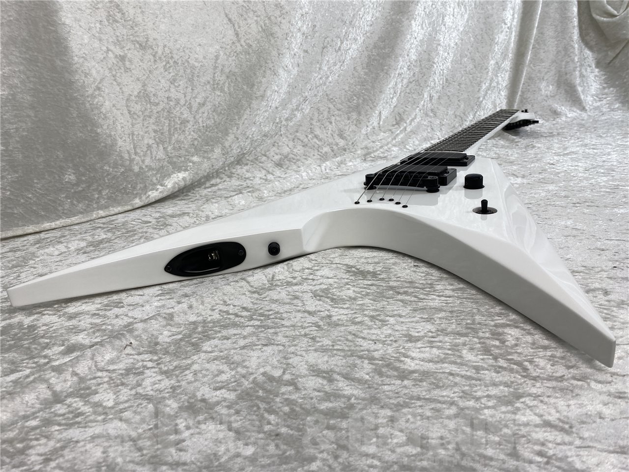 【即納可能】E-II(イーツー) ARROW-NT (Snow White)  お茶の水駅前店(東京)