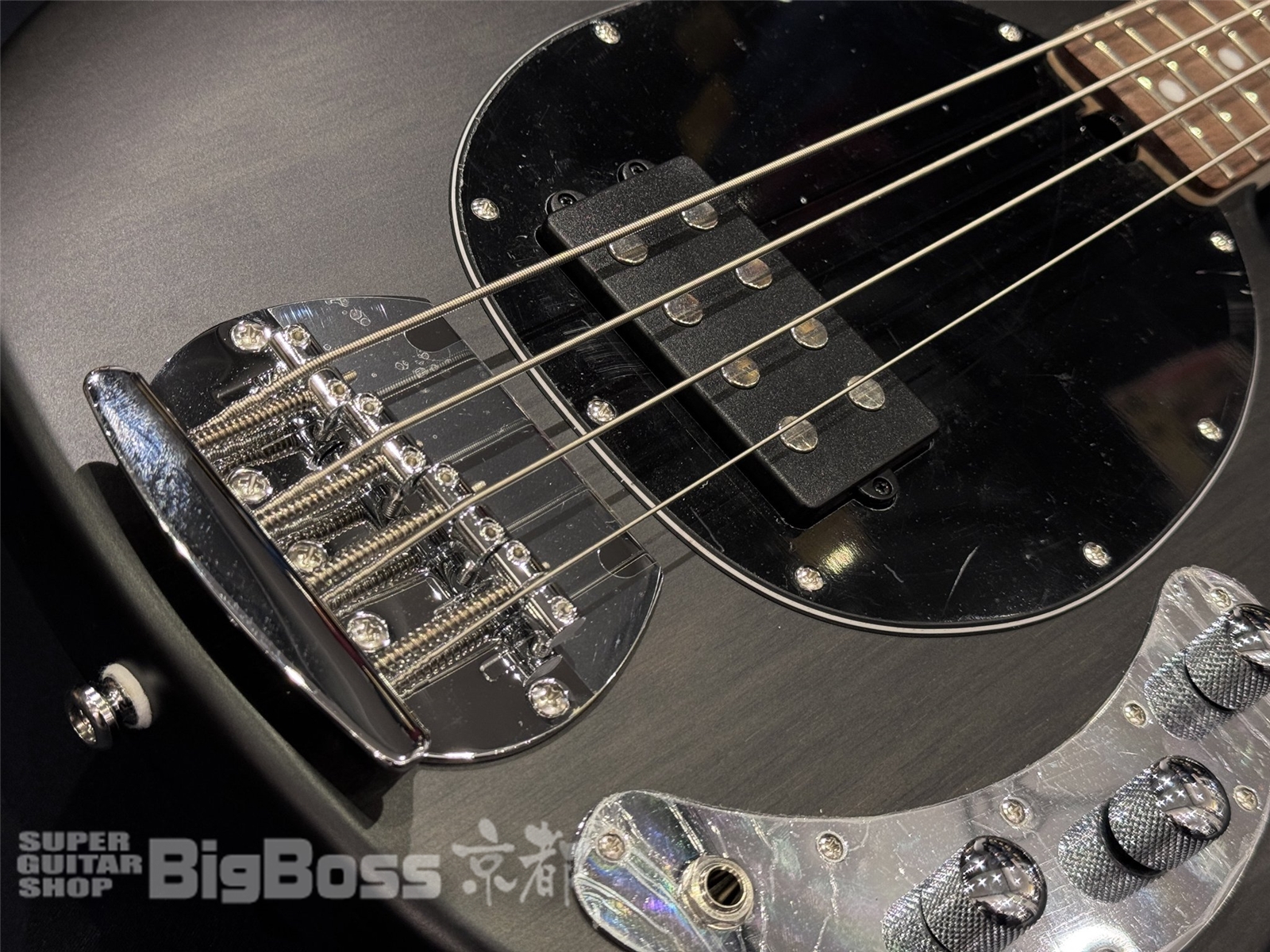 【即納可能】Sterling by MUSIC MAN(スターリンバイミュージックマン) SUB STINGRAY RAY4 / Trans Black Satin 京都店