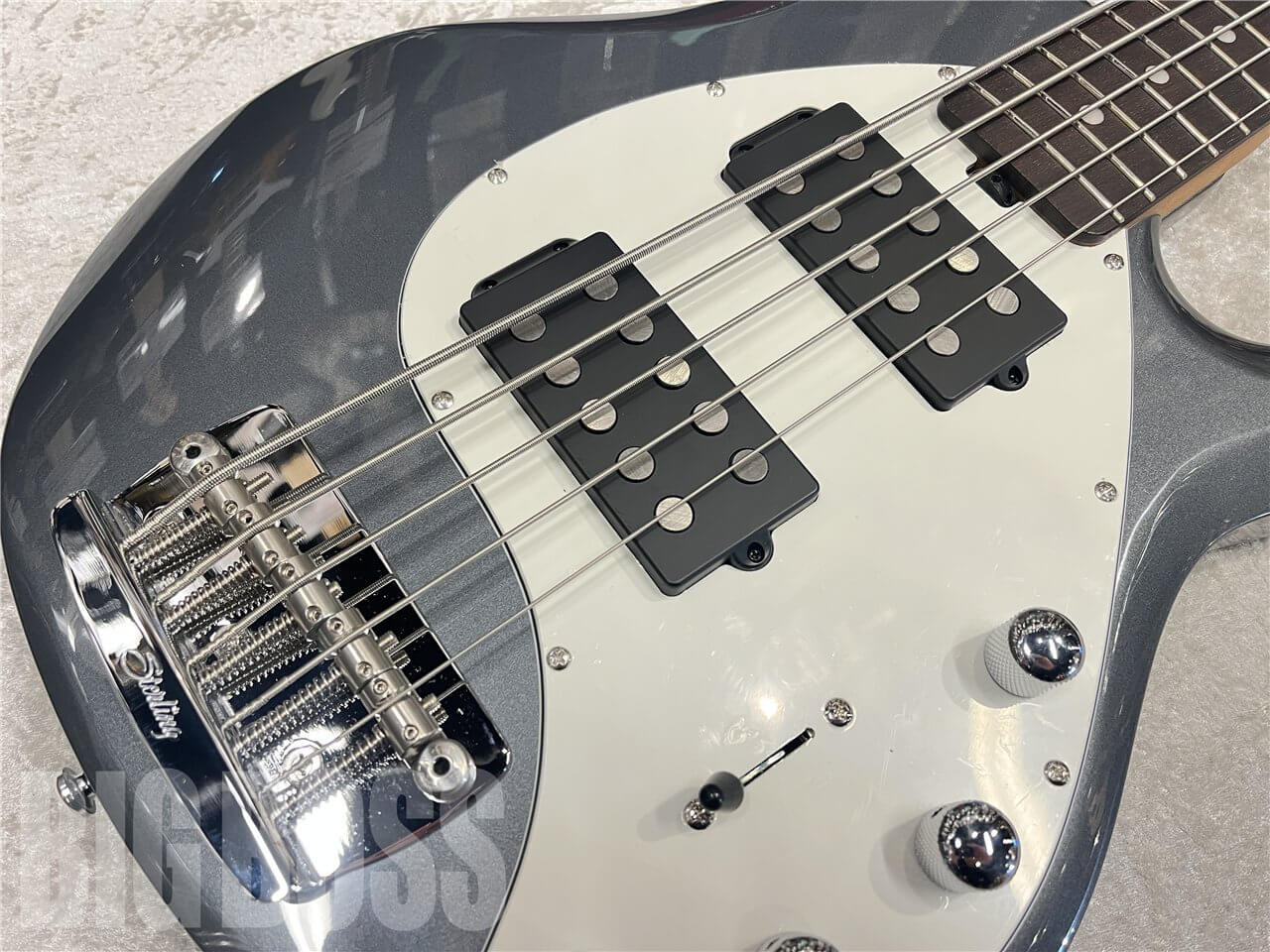 【即納可能】Sterling by MUSIC MAN（スターリンバイミュージックマン）StingRay 5 RAY35 HH（Charcoal Frost）　名古屋店