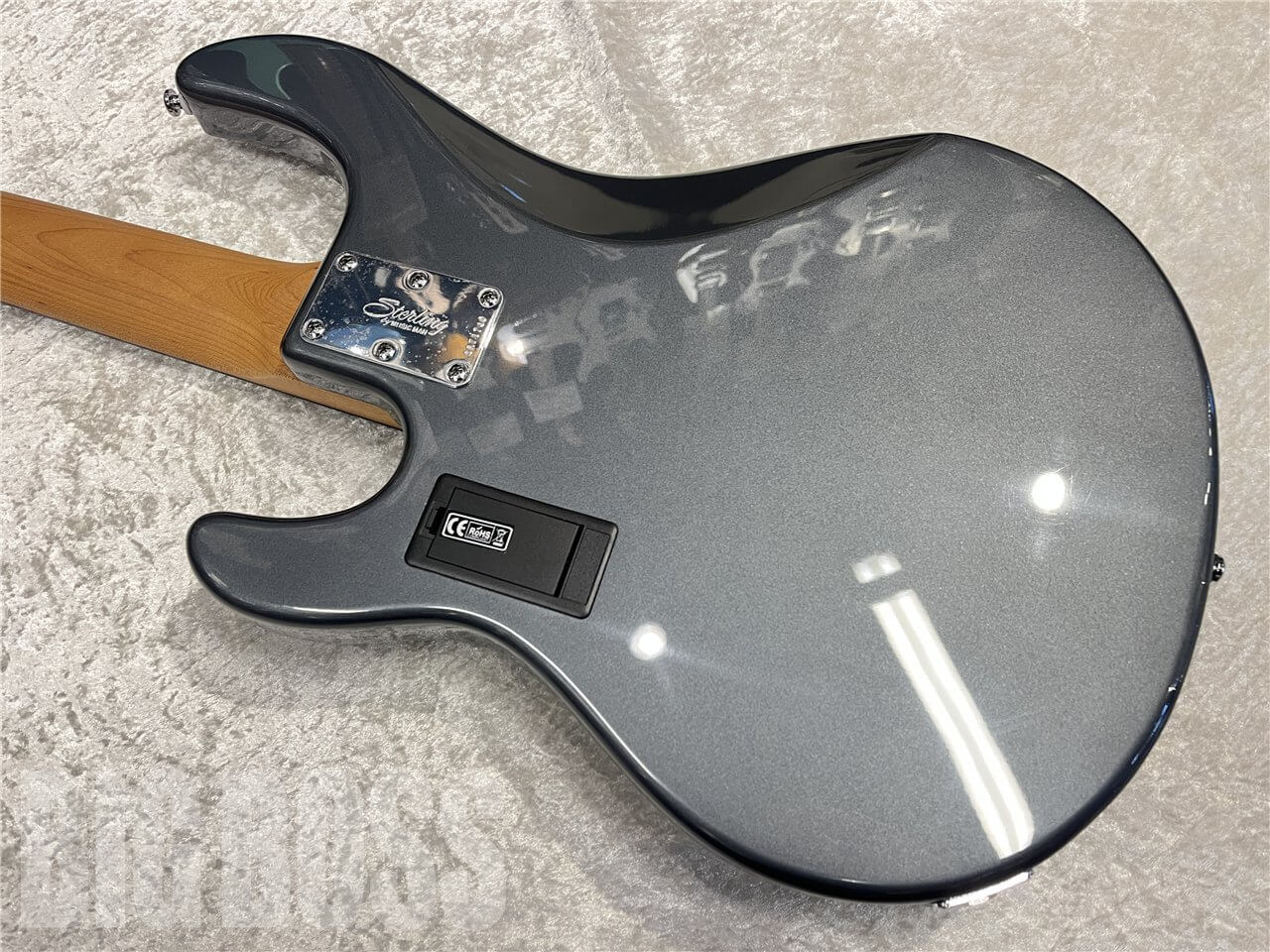 【即納可能】Sterling by MUSIC MAN（スターリンバイミュージックマン）StingRay 5 RAY35 HH（Charcoal Frost）　名古屋店