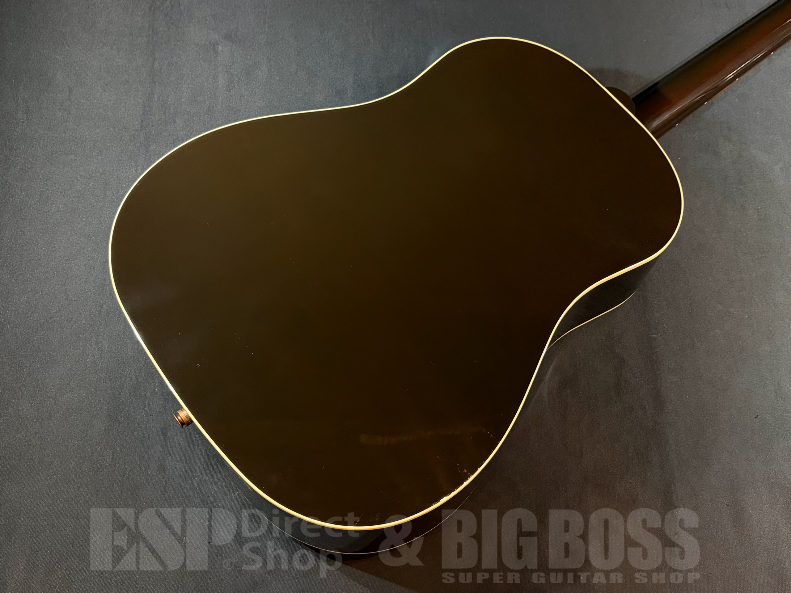 【即納可能/アウトレット】GIBSON(ギブソン) J-45 RED SPRUCE TRIBURST / 大阪店　【新春初売りお年玉セール対象商品】