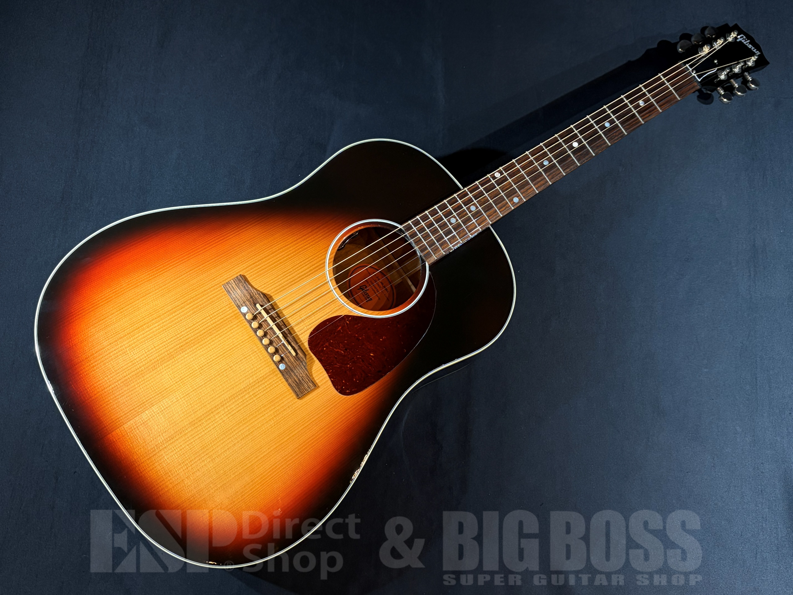 【即納可能/アウトレット】GIBSON(ギブソン) J-45 RED SPRUCE TRIBURST / 大阪店　【新春初売りお年玉セール対象商品】