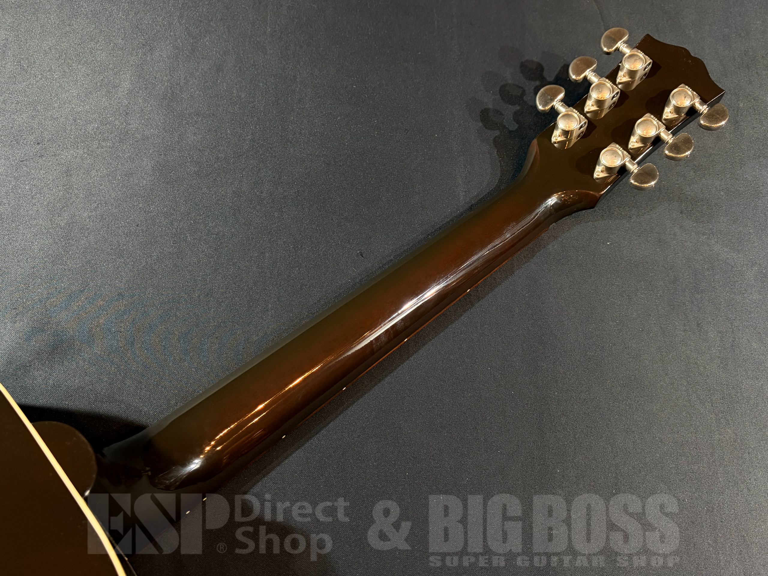 【即納可能/アウトレット】GIBSON(ギブソン) J-45 RED SPRUCE TRIBURST / 大阪店　【新春初売りお年玉セール対象商品】