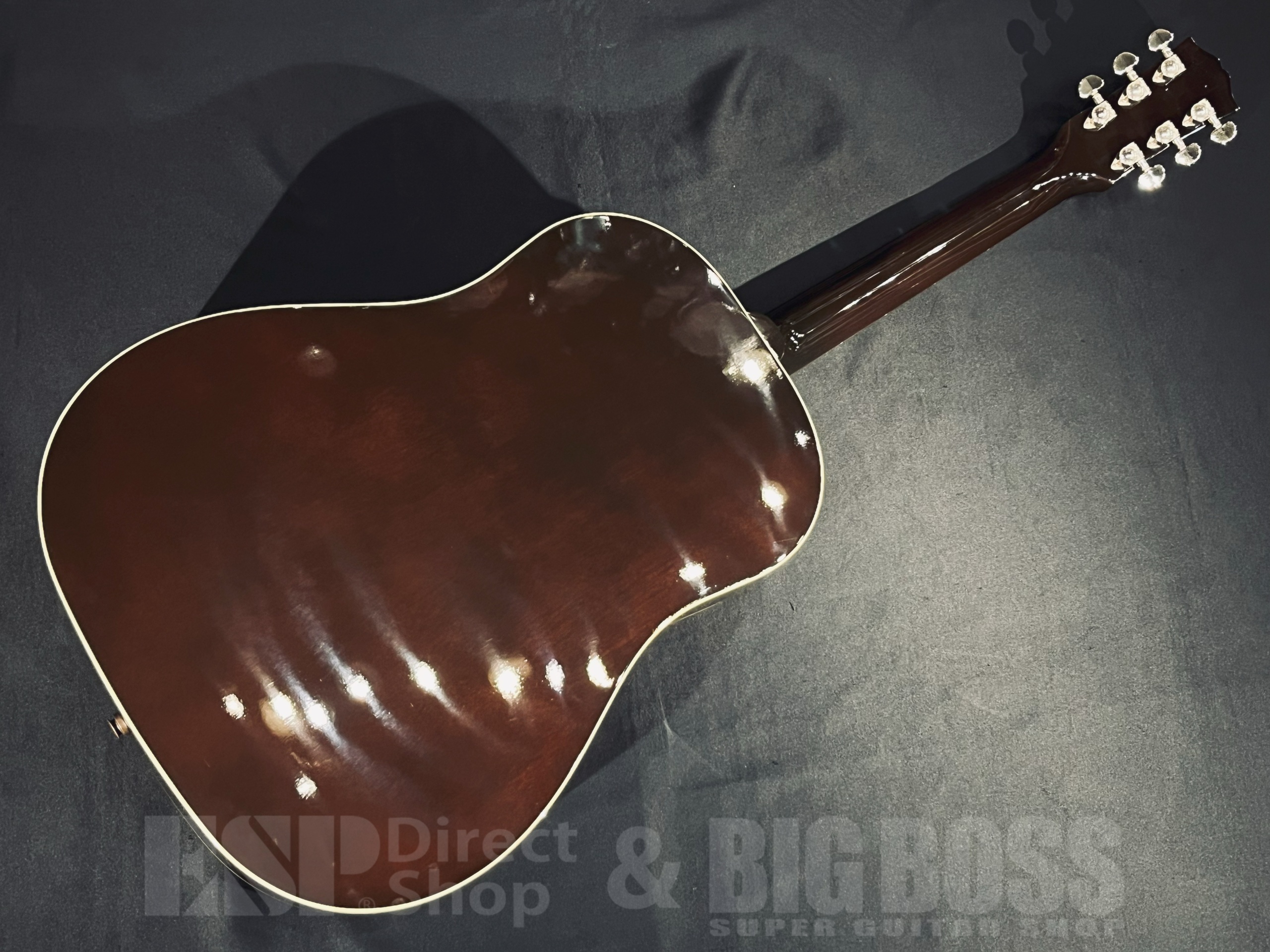 【即納可能/アウトレット】Gibson (ギブソン) J-45 Standard Triburst 大阪店 【新春初売りお年玉セール対象商品】