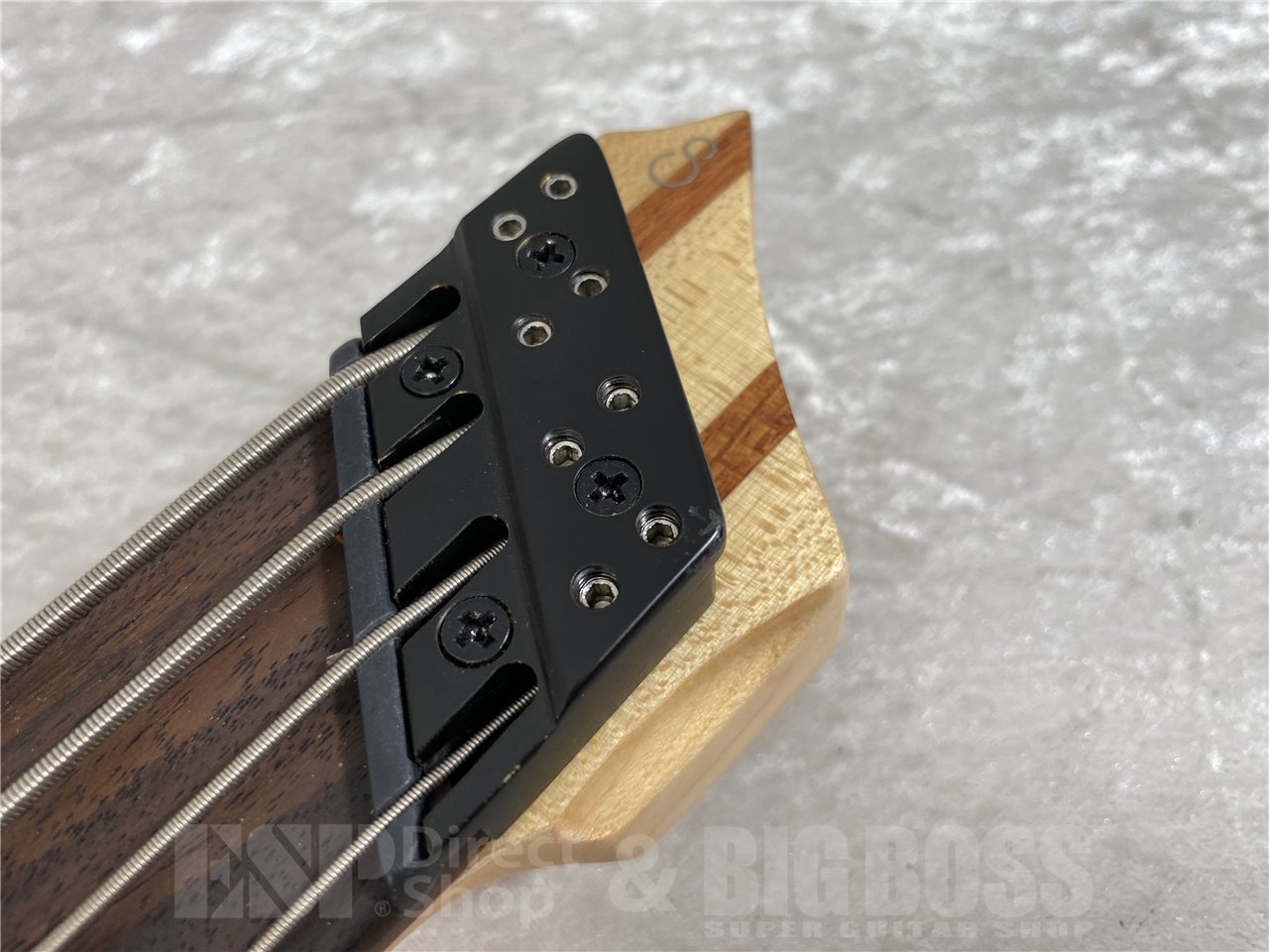 【即納可能/お正月価格】Sire(サイアー) Marcus Miller M6 4-String Headless (Surf Green Metallic Satin) お茶の水駅前店(東京)【新春初売りお年玉セール対象商品】