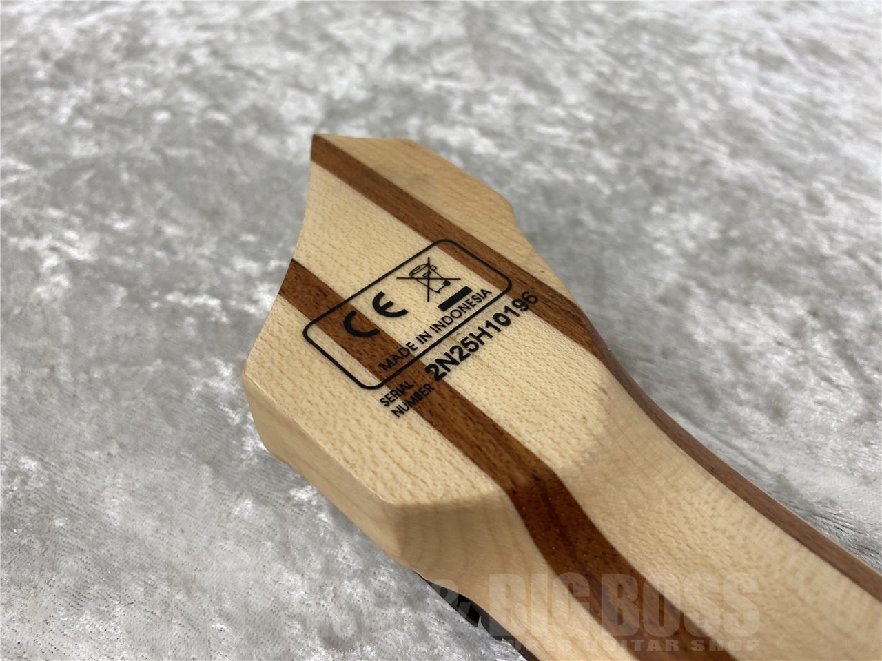 【即納可能/お正月価格】Sire(サイアー) Marcus Miller M6 4-String Headless (Surf Green Metallic Satin) お茶の水駅前店(東京)【新春初売りお年玉セール対象商品】