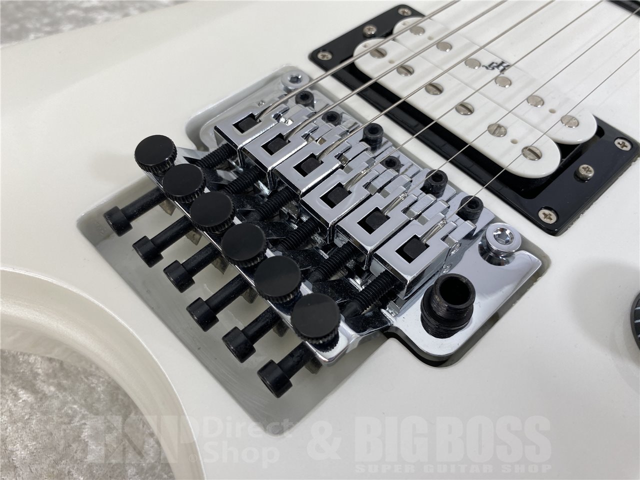 【即納可能/中古品】Killer (キラー) KG-Exploder II Pearl White お茶の水駅前店(東京) 【新春初売りお年玉セール対象商品】