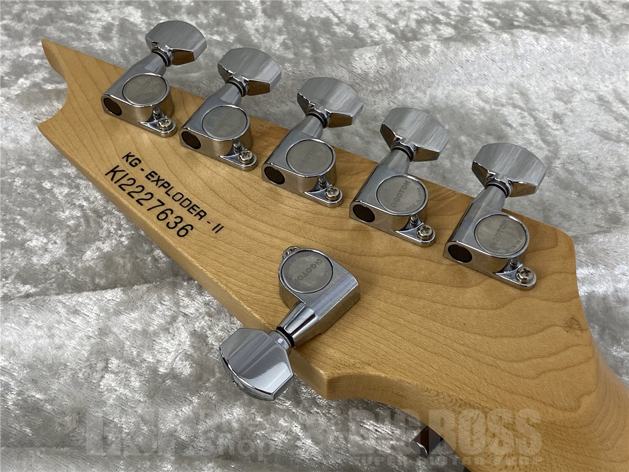 【即納可能/中古品】Killer (キラー) KG-Exploder II Pearl White お茶の水駅前店(東京) 【新春初売りお年玉セール対象商品】